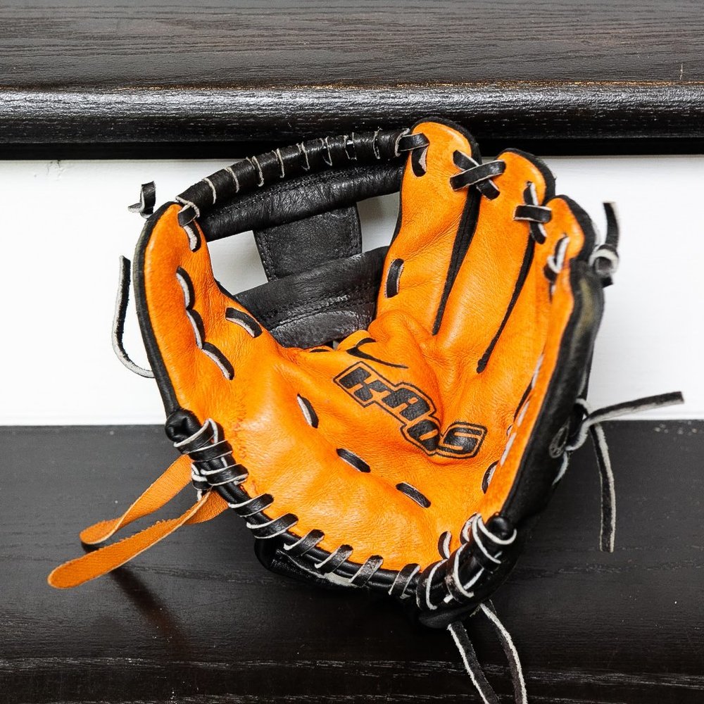 Nike KAOS Kids Baseball Glove